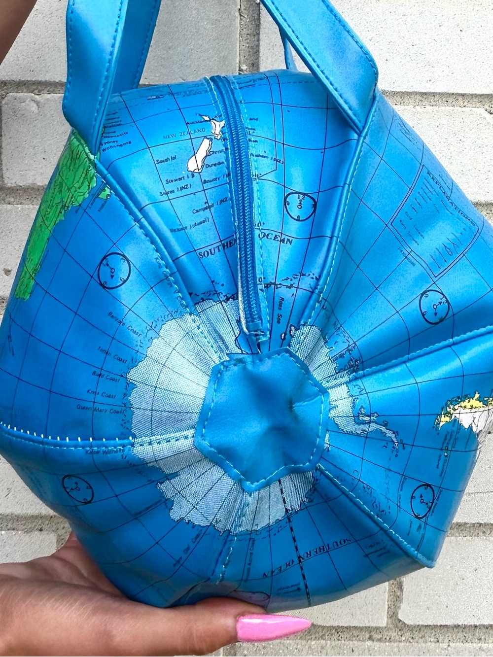 Blue Globe-Print Tote Bag - Women - Picture 6 of 6
